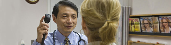  Dr. Ping Wang, director of the UC Irvine Health Diabetes Center 